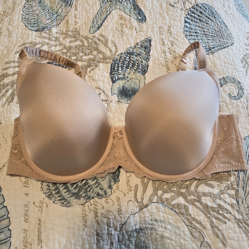 Torrid Curve Cream Colored Bra 42DD